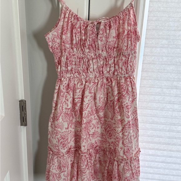 SAYLOR Pink and Cream Patterned Dress - Picture 2 of 6